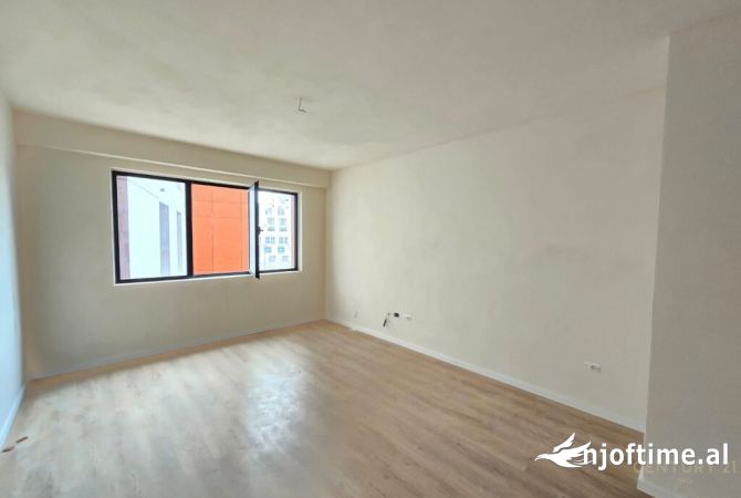 Shtepi ne shitje Apartament ne Tirane, 1+1, Mobilimi E mobiluar, Pagesa 89,700  Euro.