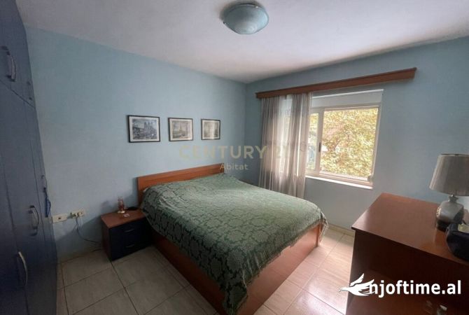 Shtepi ne shitje Apartament ne Tirane, 1+1, Mobilimi E mobiluar, Pagesa 137,000  Euro.