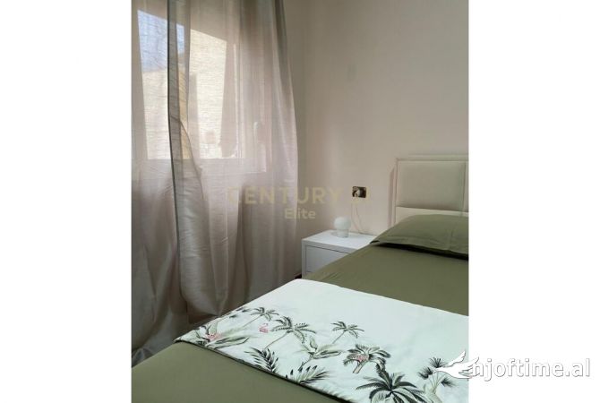 Shtepi ne shitje Apartament ne Tirane, 1+1, Mobilimi E mobiluar, Pagesa 111,000  Euro.