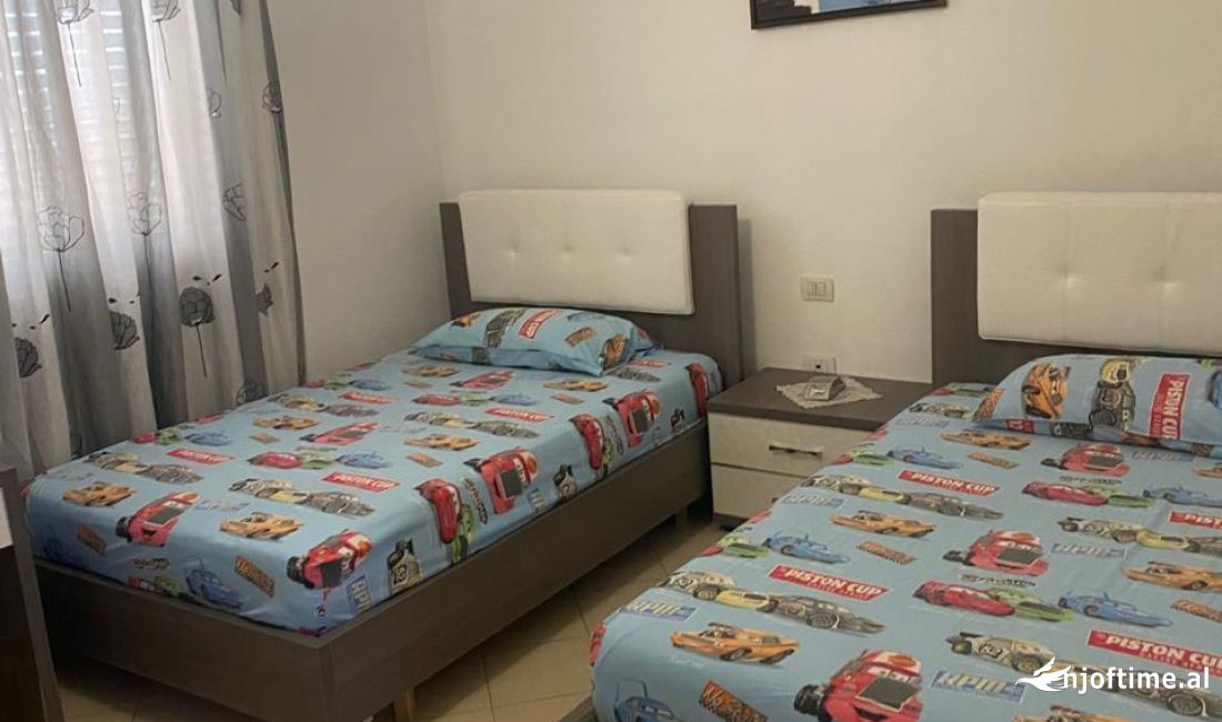 Shtepi me qera Apartament ne Tirane, 2+1, Mobilimi E mobiluar, Pagesa 500  Euro.