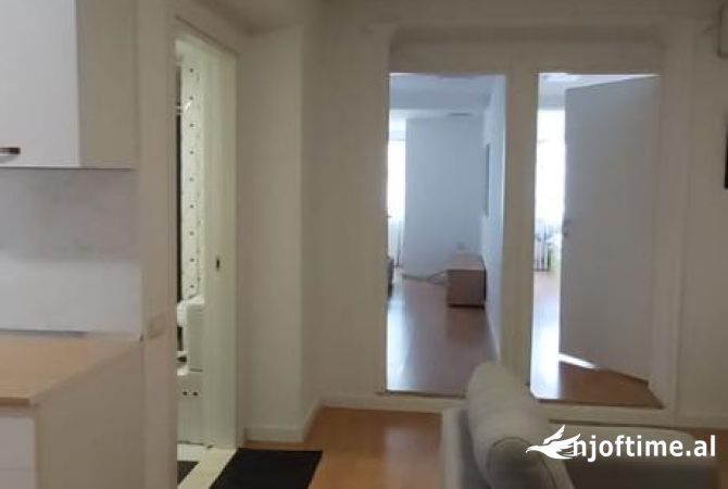 Shtepi me qera 2+1 ne Tirane - 700 Euro