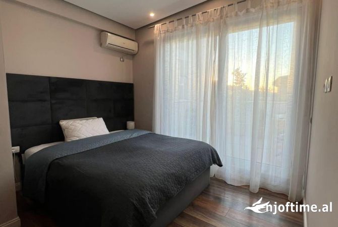 Shtepi me qera 2+1 ne Tirane - 800 Euro