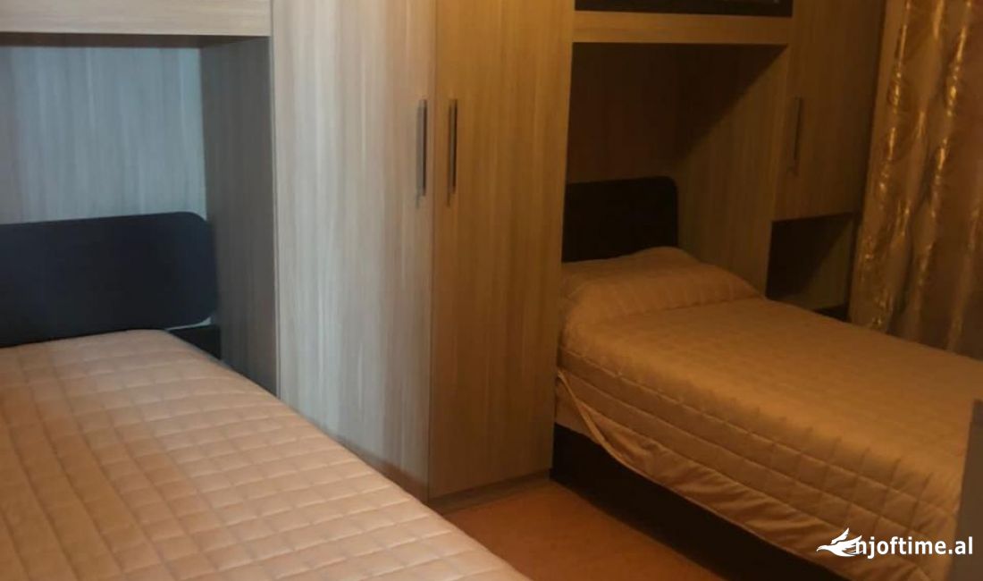 Shtepi me qera Apartament ne Tirane, 2+1, Mobilimi E mobiluar, Pagesa 550  Euro.