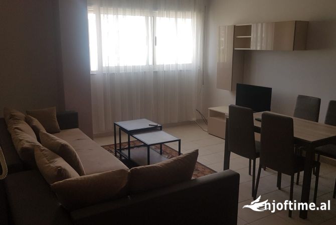 Shtepi me qera 1+1 ne Tirane - 400 Euro