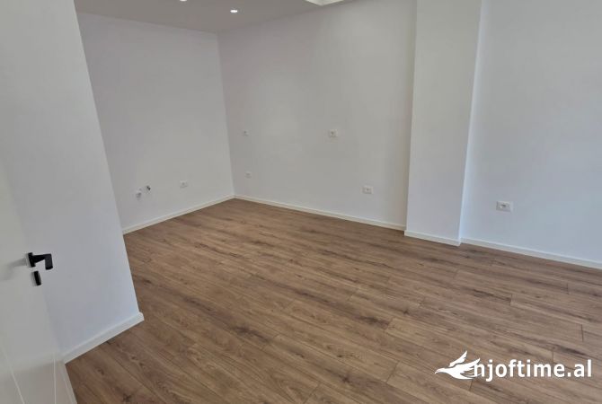 Shtepi ne shitje 2+1 ne Tirane - 210,000 Euro