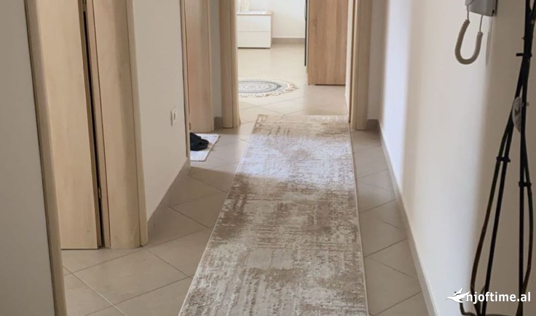 Shtepi me qera Apartament ne Tirane, 2+1, Mobilimi E mobiluar, Pagesa 600  Euro.