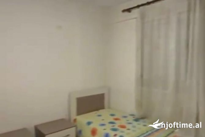 Shtepi me qera 2+1 ne Tirane - 650 Euro