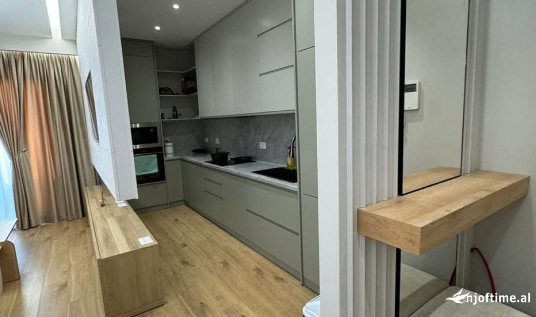 Shtepi ne shitje Apartament ne Tirane, 2+1, Mobilimi E mobiluar, Pagesa 350,000  Euro.