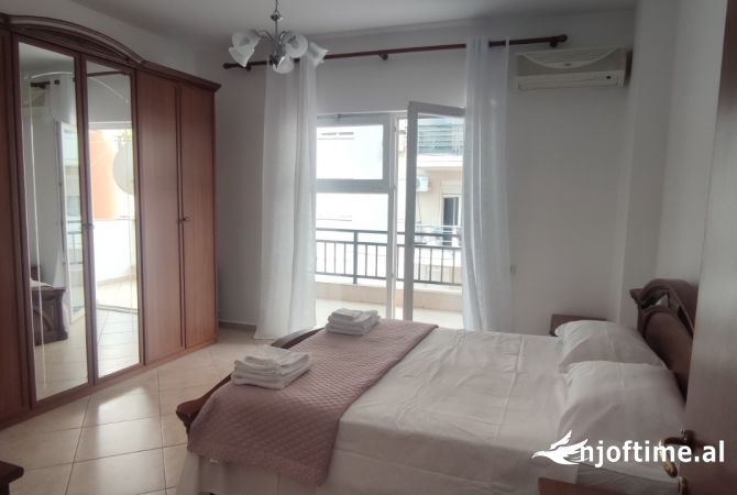 Shtepi me qera 2+1 ne Tirane - 700 Euro