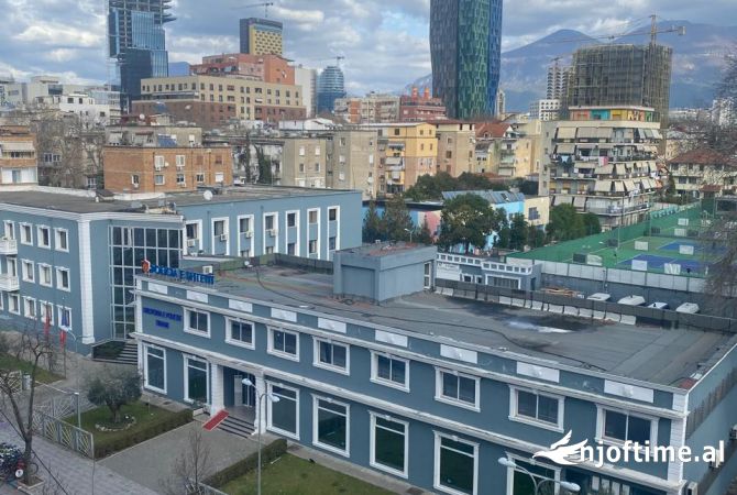 Ambient biznesi me qera 3+1 ne Tirane - 600 Euro