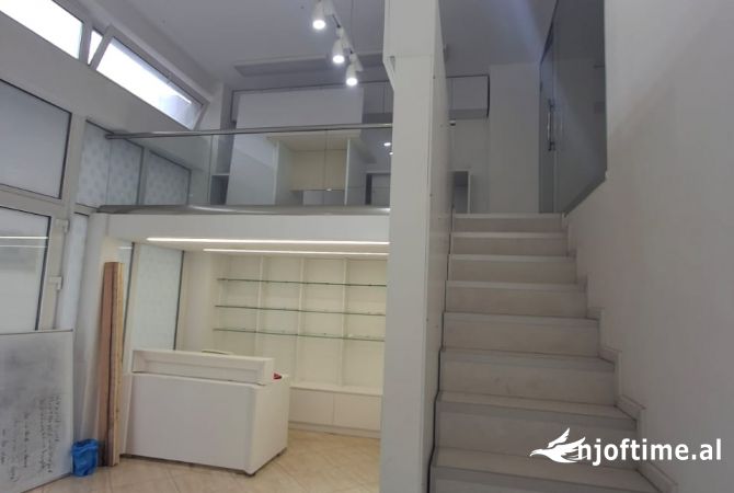 Ambient biznesi me qera 1+1 ne Tirane - 400 Euro