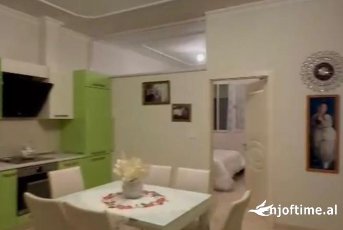 Shtepi me qera 1+1 ne Tirane - 380 Euro