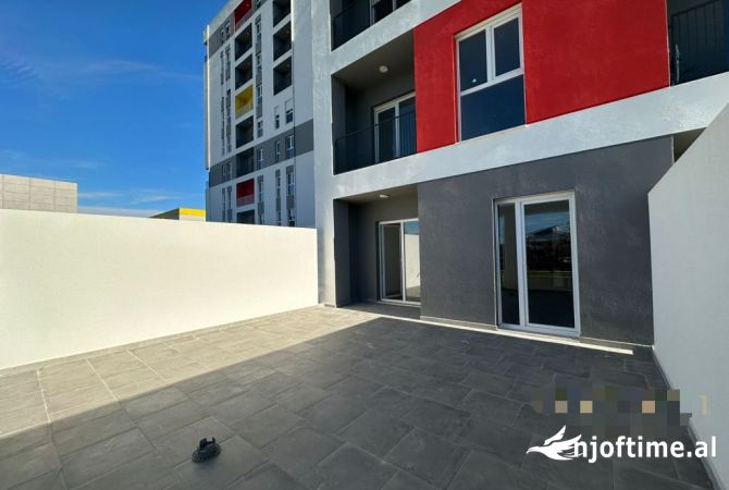 Shtepi me qera Garsoniere ne Tirane - 300 Euro