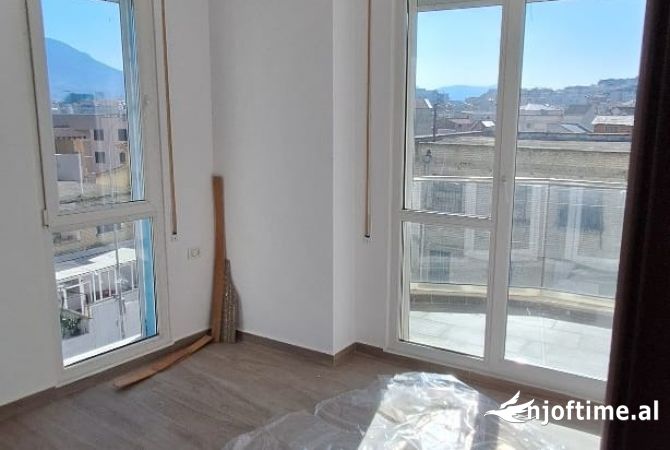 Shtepi me qera 3+1 ne Tirane - 500 Euro
