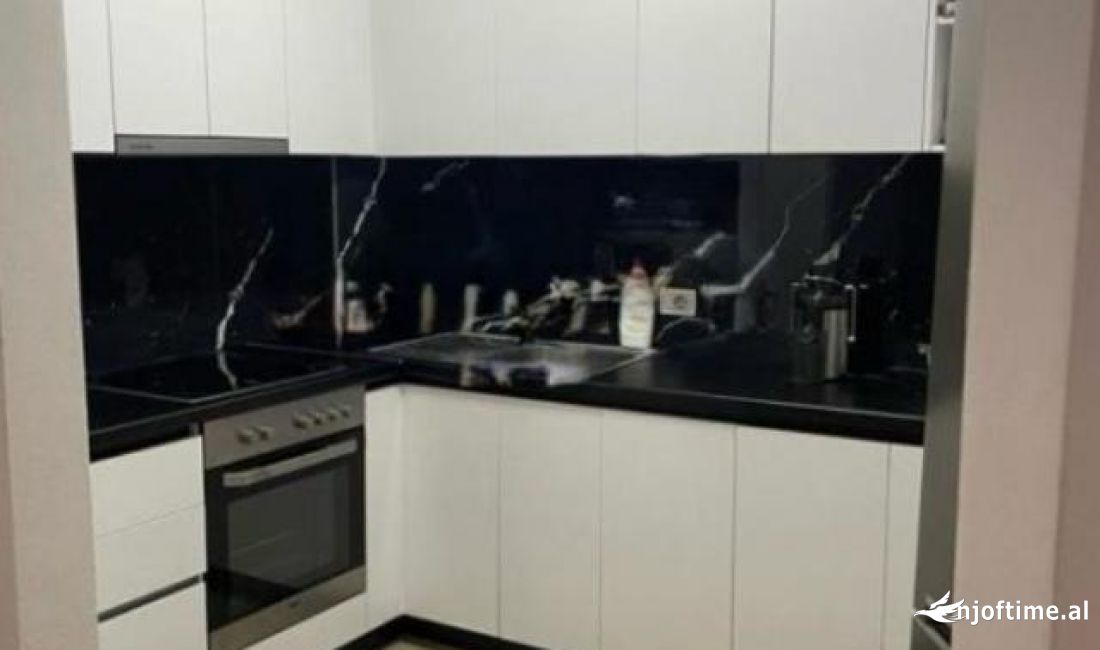 Shtepi me qera Apartament ne Tirane, 1+1, Mobilimi E mobiluar, Pagesa 450  Euro.