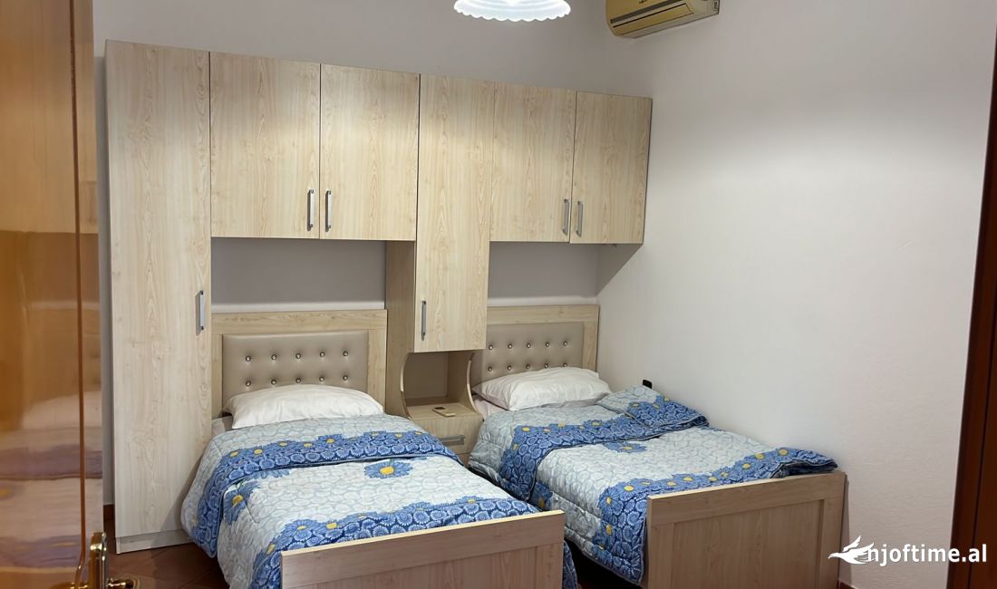 Shtepi me qera Apartament ne Tirane, 2+1, Mobilimi E mobiluar, Pagesa 600  Euro.