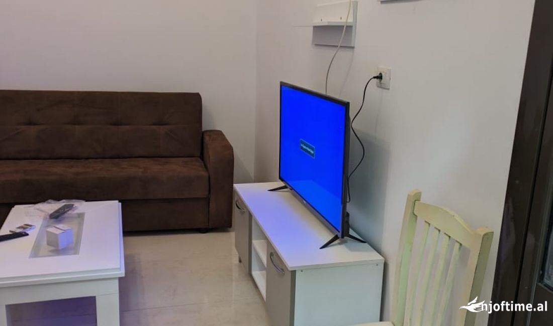 Shtepi me qera Apartament ne Tirane, 1+1, Mobilimi E mobiluar, Pagesa 450  Euro.
