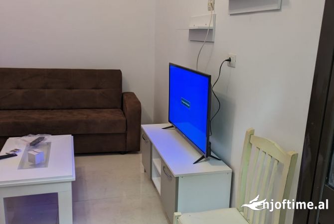Shtepi me qera 1+1 ne Tirane - 450 Euro