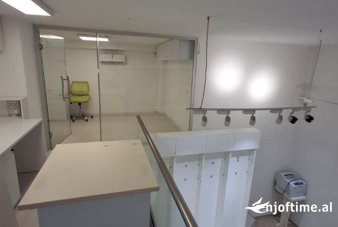 Ambient biznesi me qera 1+1 ne Tirane - 400 Euro