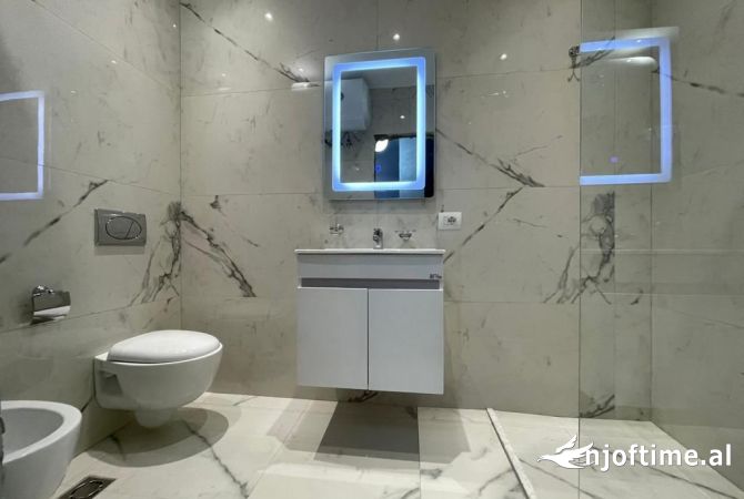 Shtepi me qera 1+1 ne Tirane - 490 Euro