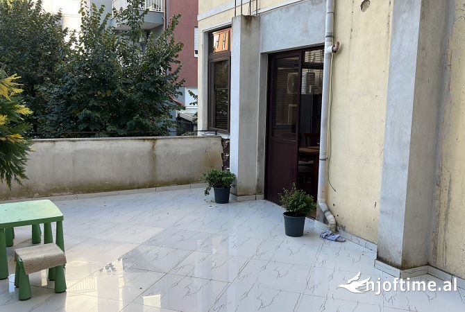 Shtepi me qera 2+1 ne Tirane - 500 Euro