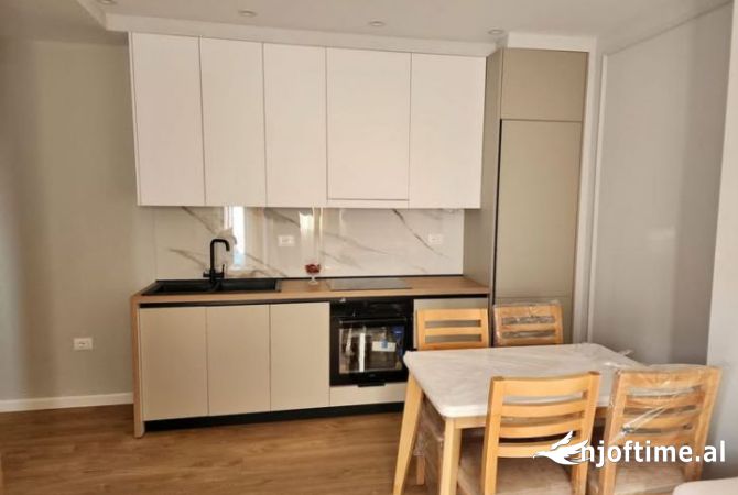 Shtepi me qera 1+1 ne Tirane - 600 Euro
