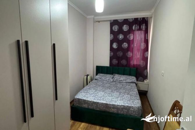 Shtepi me qera 2+1 ne Tirane - 400 Euro