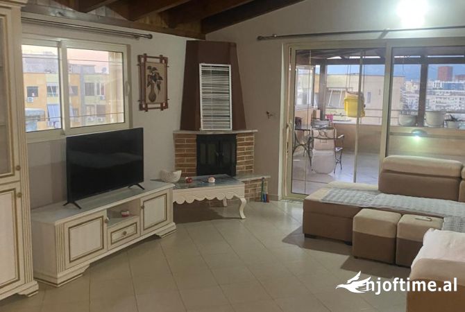 Shtepi me qera 2+1 ne Tirane - 550 Euro