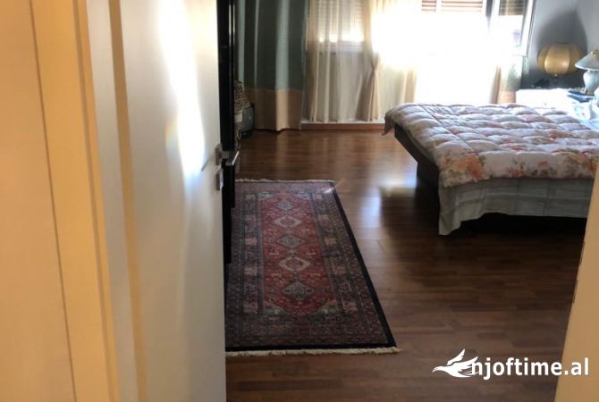 Shtepi me qera 1+1 ne Tirane - 400 Euro