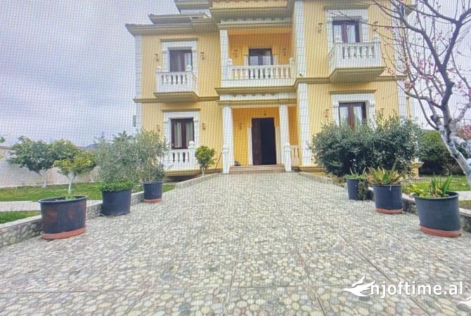 Ambient biznesi me qera 5+1 ne Tirane - 1,500 Euro