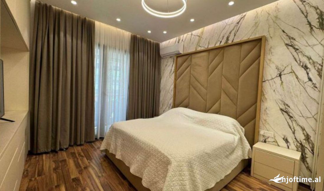 Shtepi me qera Apartament ne Tirane, 1+1, Mobilimi E mobiluar, Pagesa 800  Euro.