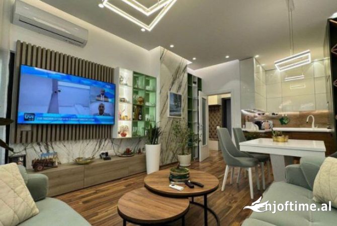 Shtepi me qera Garsoniere ne Tirane - 800 Euro