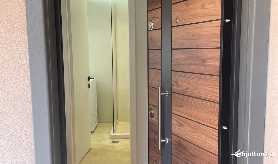 Shtepi me qera Apartament ne Tirane, 1+1, Mobilimi Pjeserisht e mobiluar, Pagesa 450  Euro.