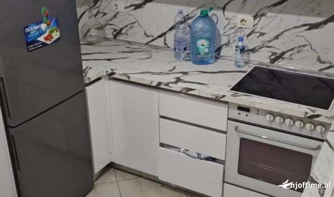 Shtepi me qera Apartament ne Tirane, 1+1, Mobilimi E mobiluar, Pagesa 490  Euro.