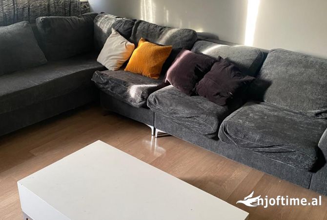 Shtepi me qera 2+1 ne Tirane - 400 Euro
