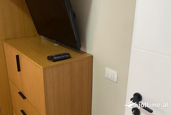 Shtepi me qera Apartament ne Tirane, 1+1, Mobilimi E mobiluar, Pagesa 500  Euro.