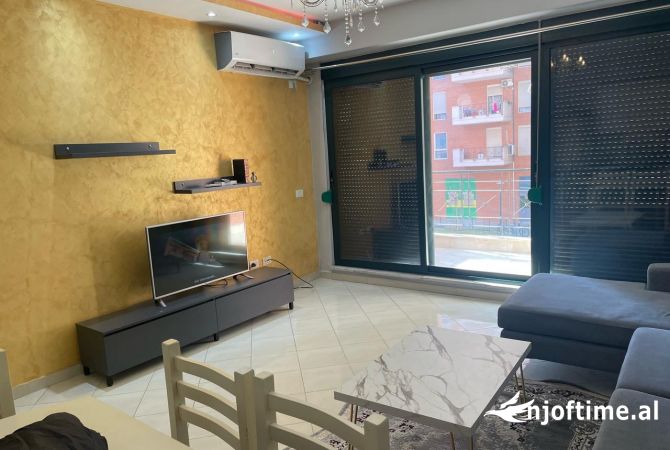 Shtepi me qera 1+1 ne Tirane - 600 Euro