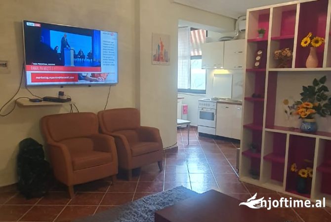 Shtepi me qera Garsoniere ne Tirane - 400 Euro