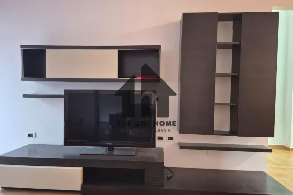 Shtepi me qera 2+1 ne Tirane - 700 Euro