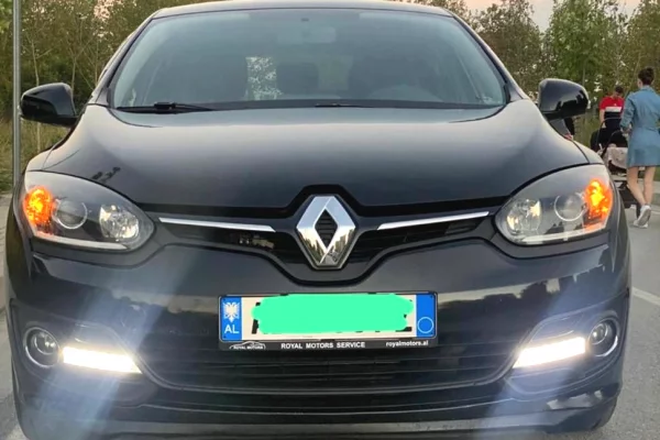 Makina ne shitje ne Tirane - 4,600 Euro