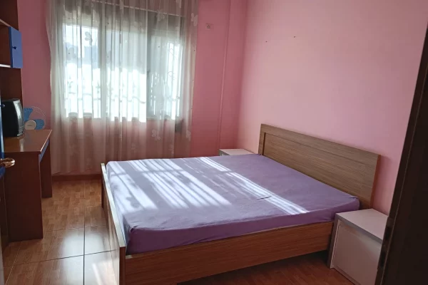 Shtepi me qera 1+1 ne Tirane - 300 Euro