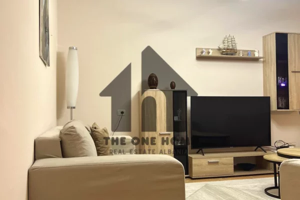 Shtepi me qera 2+1 ne Tirane - 700 Euro