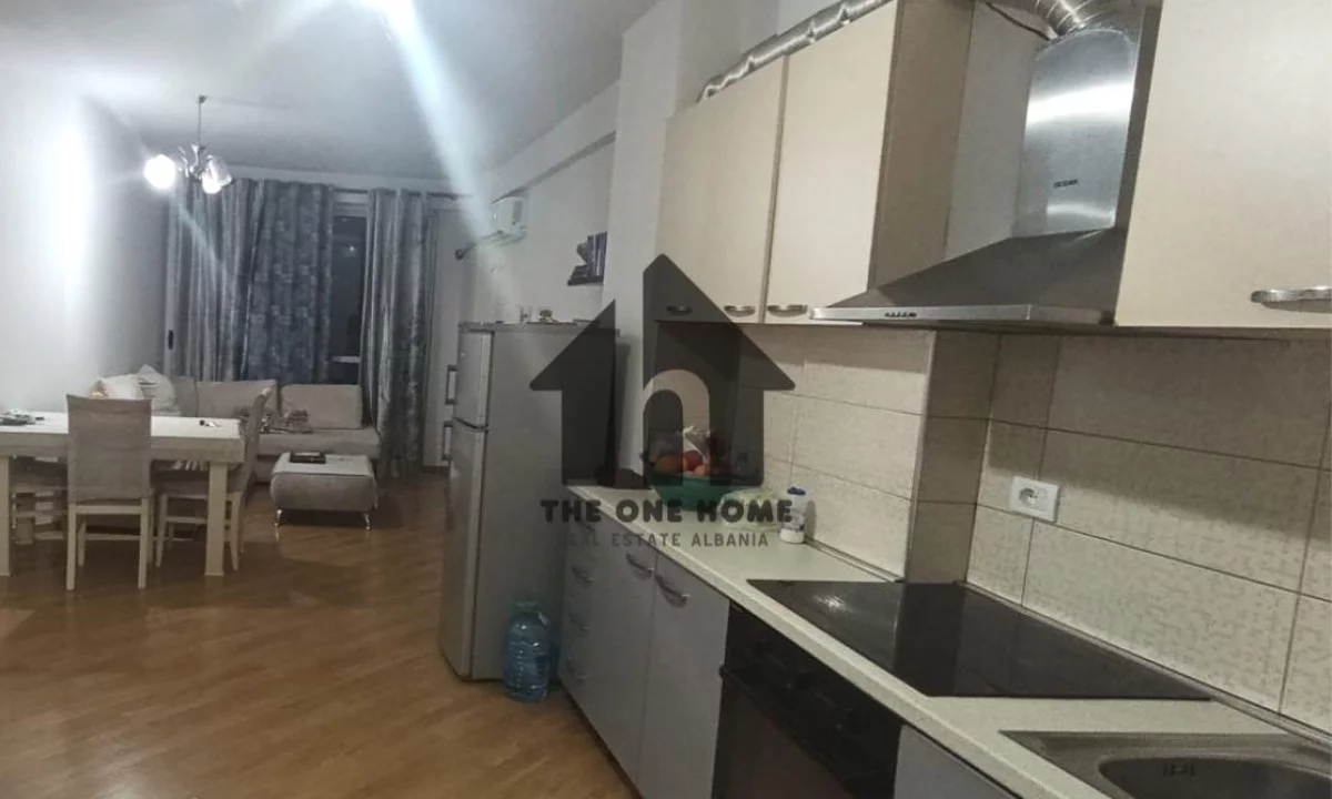 Shtepi ne shitje Apartament ne Tirane, 1+1, Mobilimi E mobiluar, Pagesa 94,000  Euro.
