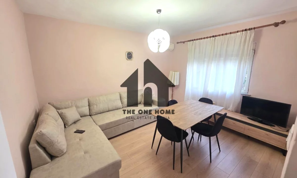 Shtepi me qera Apartament ne Tirane, 1+1, Mobilimi E mobiluar, Pagesa 590  Euro.