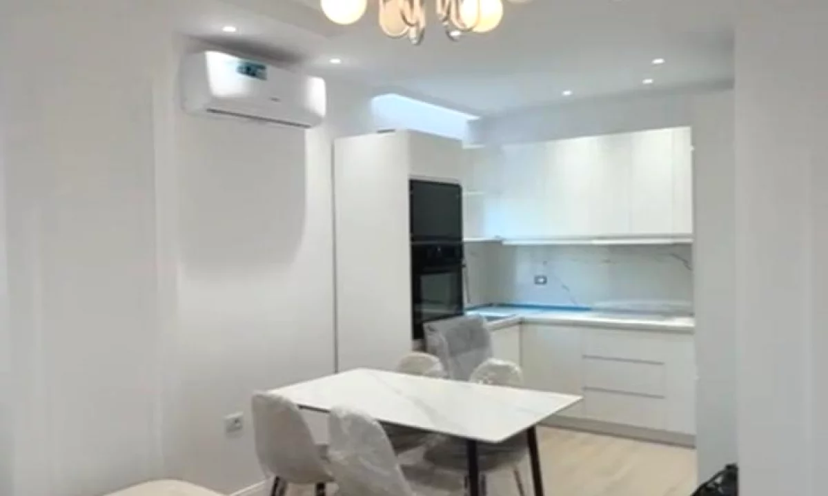 Shtepi me qera Apartament ne Tirane, 2+1, Mobilimi E mobiluar, Pagesa 900  Euro.