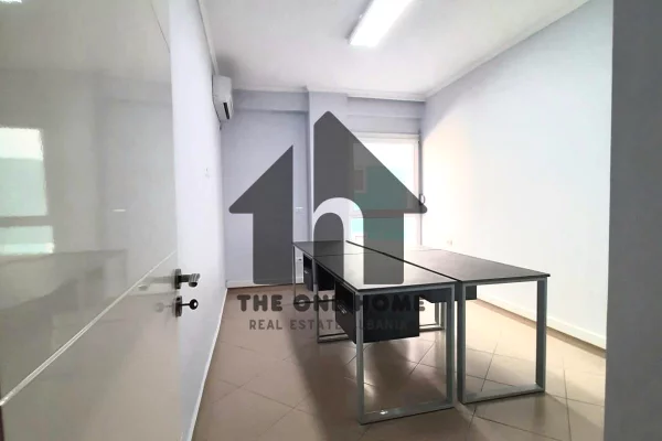 Business Property for Rent 3+1 in Tirana - 1,200 Euro