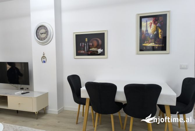 Shtepi me qera 2+1 ne Tirane - 600 Euro