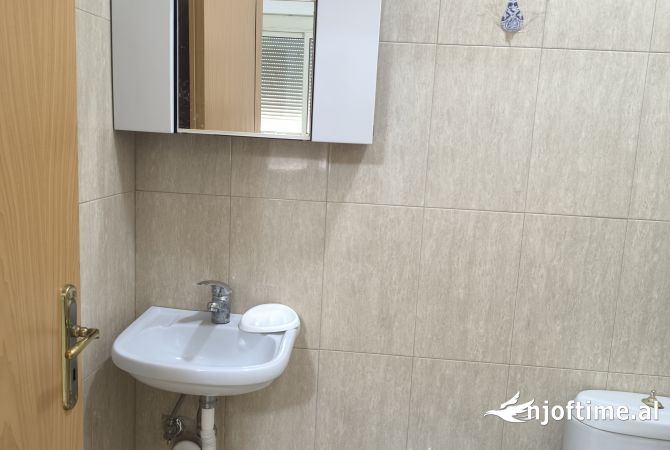 Apartment for rent in Tirana 2+1, Emty