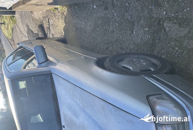 Makina ne shitje  ne Durres - 1,800 Euro