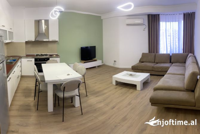 Shtepi me qera 2+1 ne Tirane - 550 Euro